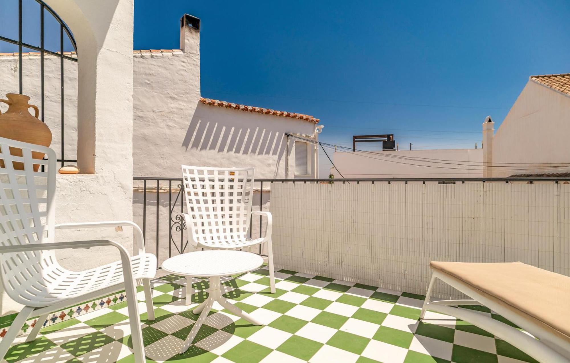 Beautiful In With Kitchenette Hébergement de vacances *