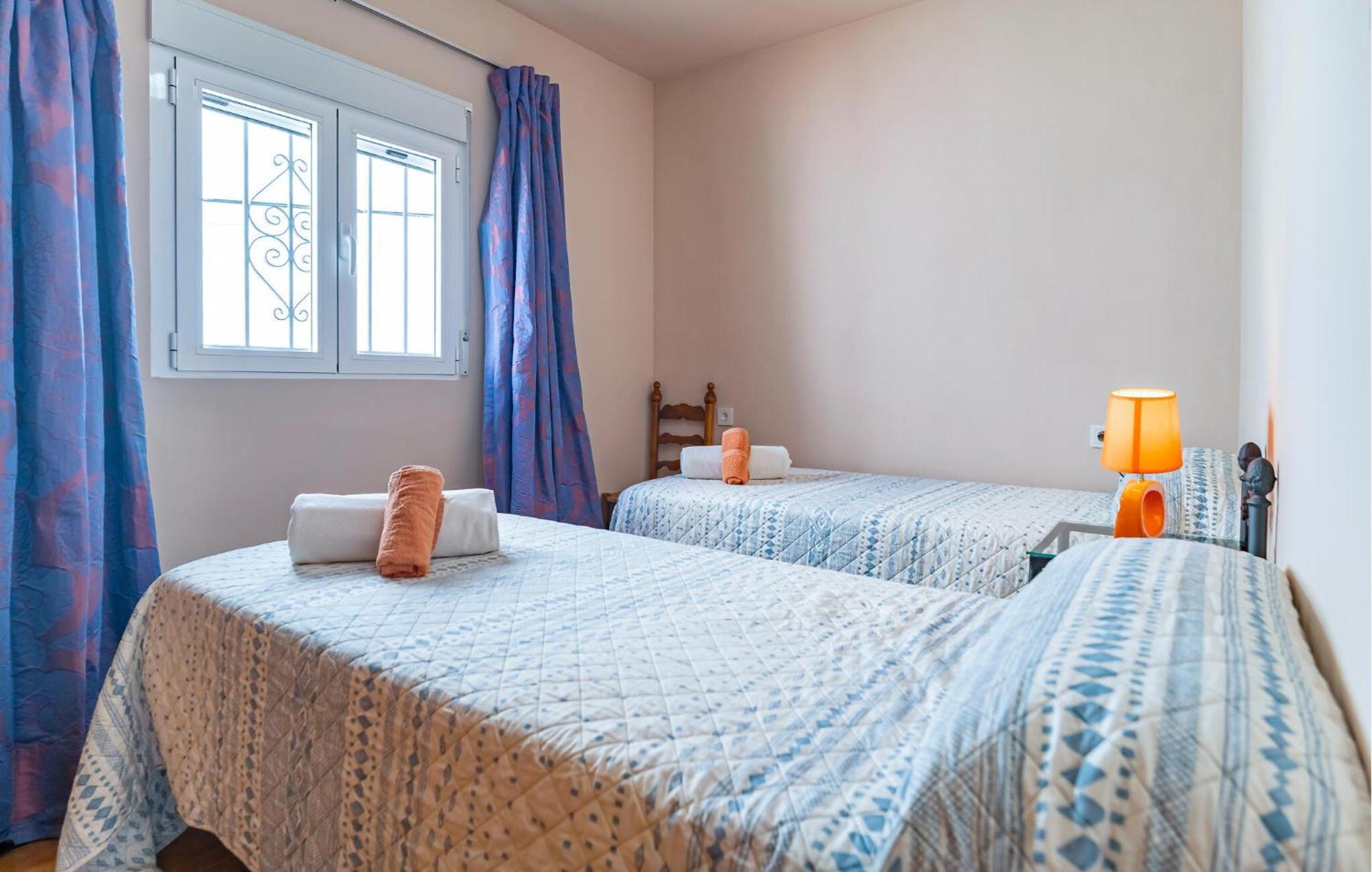 Сasa de vacaciones Beautiful In With Kitchenette Nerja
